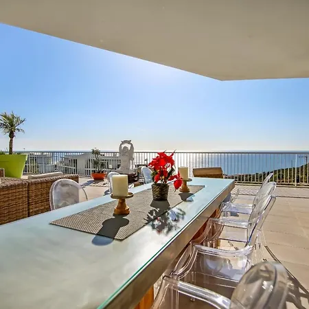 Apartment Luxury Penthouse With Jacuzzi And Seaviews *