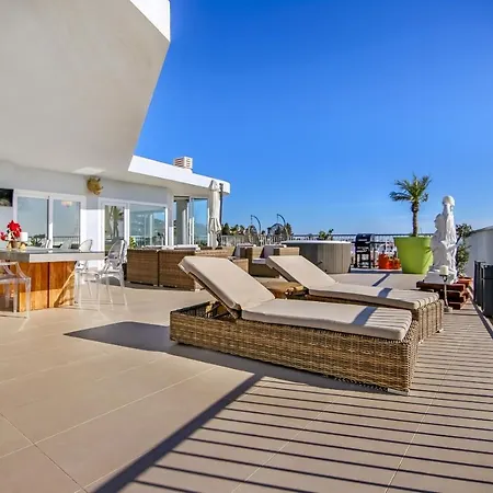 Apartment Luxury Penthouse With Jacuzzi And Seaviews Benalmadena