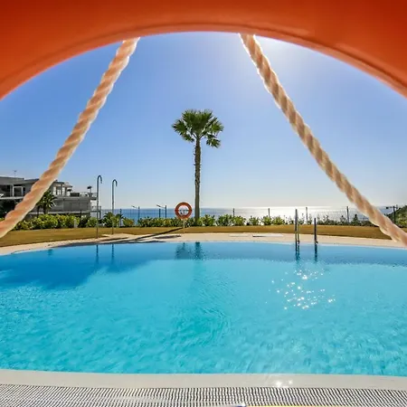 Luxury Penthouse With Jacuzzi And Seaviews *
